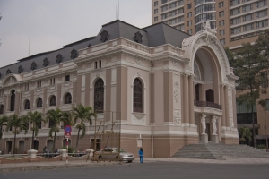 nhà hát lớn Sài Gòn là một trong những nhà hát lâu đời mang kiến trúc Tây Âu